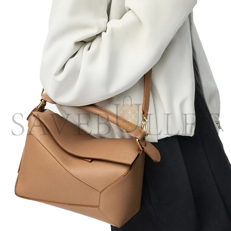 LOEWE SMALL PUZZLE EDGE BAG IN SOFT GRAINED CALFSKIN A510P60X30 (24*16.5*10.5cm)